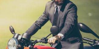 Choosing a suit properly Choosing a suit properly