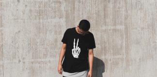 The T-shirt becomes the most original piece of clothing The T-shirt becomes the most original piece of clothing